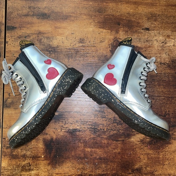 Dr Martens - Picture 3 of 5